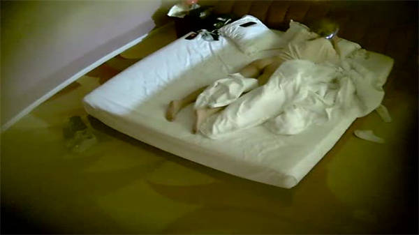 超清偷窥实录!上帝视角安防摄像头捕捉私密初体验绝密流出