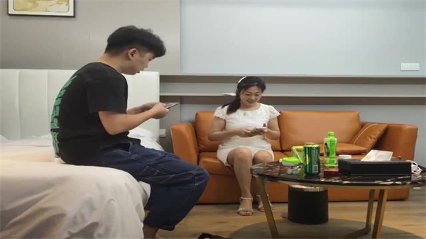 万众期待的良家美少女